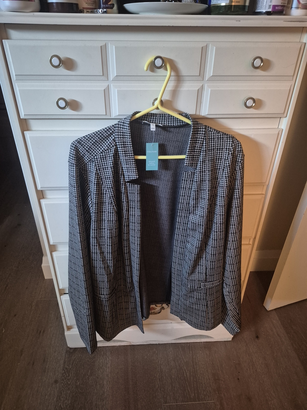 Maurices Black and White Houndstooth Open-Front Blazer